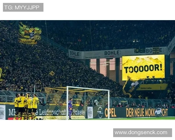 西甲惊现冷门那不勒斯逆转多特蒙德引发红牌风波全场沸腾