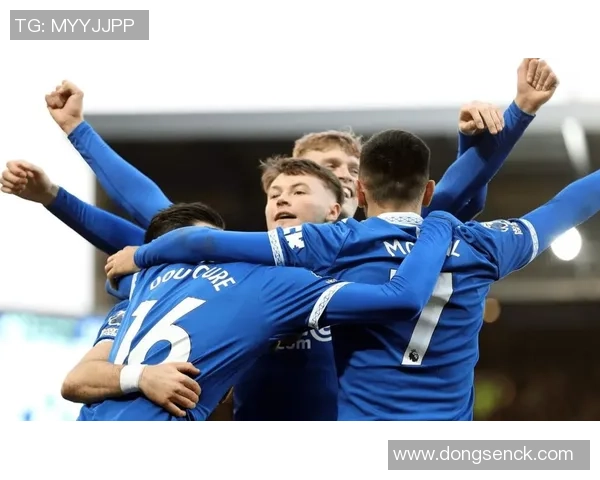 切尔西逆转巴萨的惊心动魄之战红牌事件引发全场热议数据解析